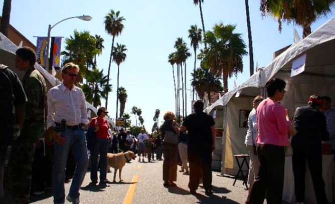 Pasadena ArtWalk (Photo - Staff).