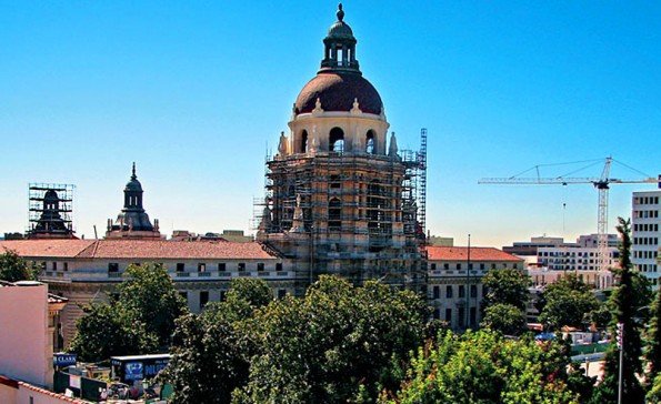 Seismic retrofit of a dome