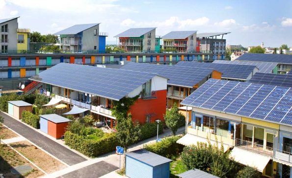 A Solar settlement in Freiburg, Germany (Photo - en.wikipedia.org).
