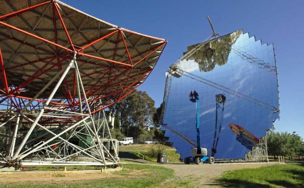 Paraboloidal dish for concentrated solar power (Photo - Thennicke).