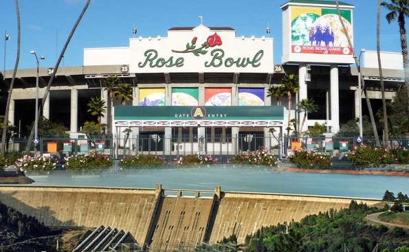 A building witha a rose sign