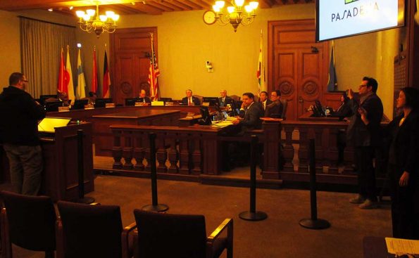 Geoffrey Jost speaks in favor of municipal broadband at Pasadena City Council, Jan. 29, 2017 (Photo - Garrett Rowlan).