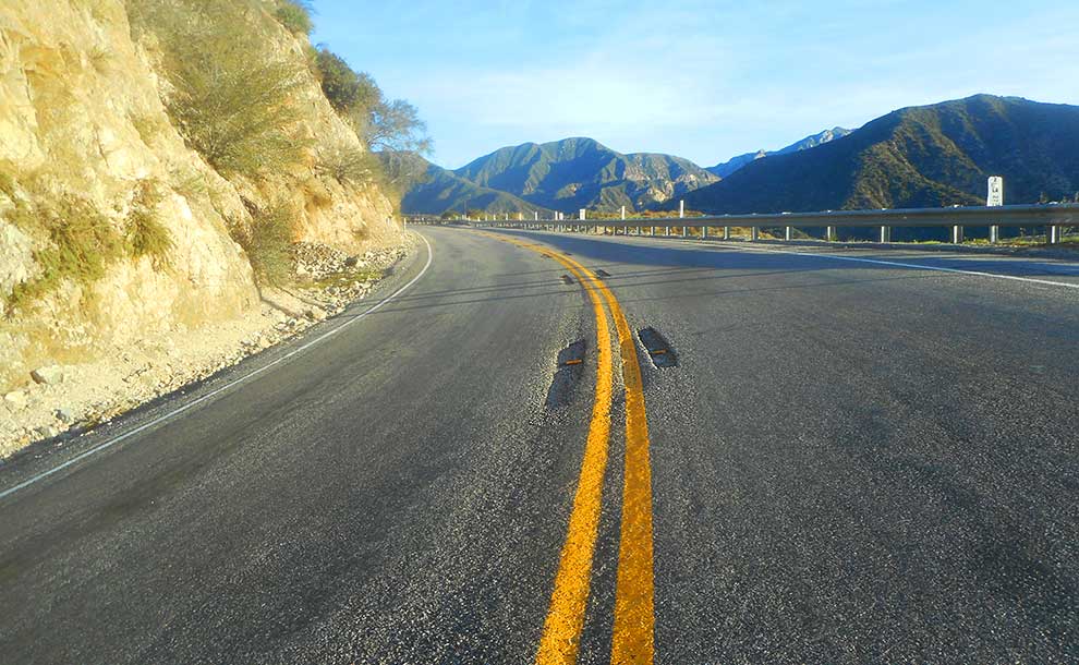 Angeles Crest Highway (Photo - Reg Green).
