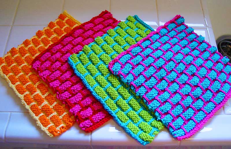Four colorful dishcloths (Photo - Anna Saccheri).