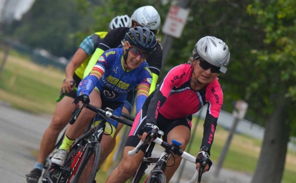 Seniors on bicycles competing