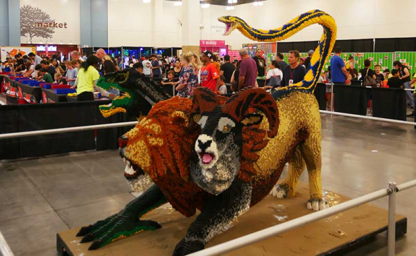 A lion made out of bricks and legos