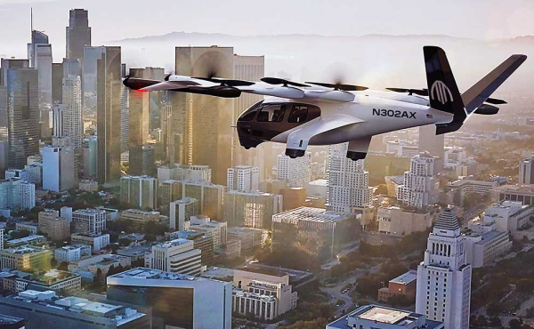 a small aircraft in the sky of LA