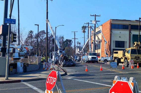 trucks fixing electricity