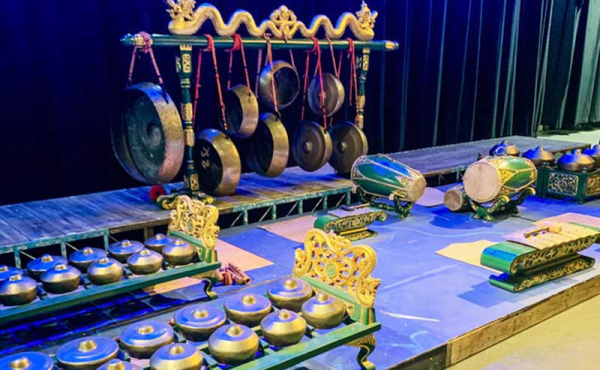 instruments on stage