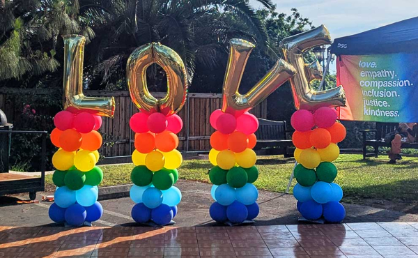balloons spelling love