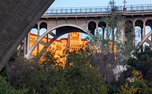 two bridges and a court building