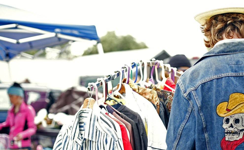 Vender at Rose Bowl Flea Market